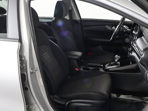 Used 2019 Kia Forte S image 21