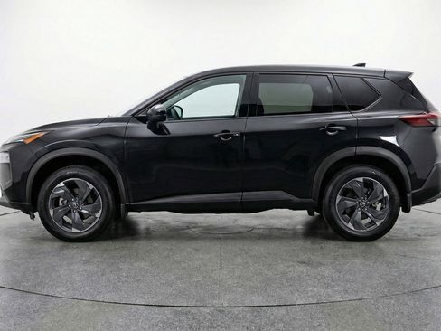 Used 2025 Nissan Rogue SV image 5