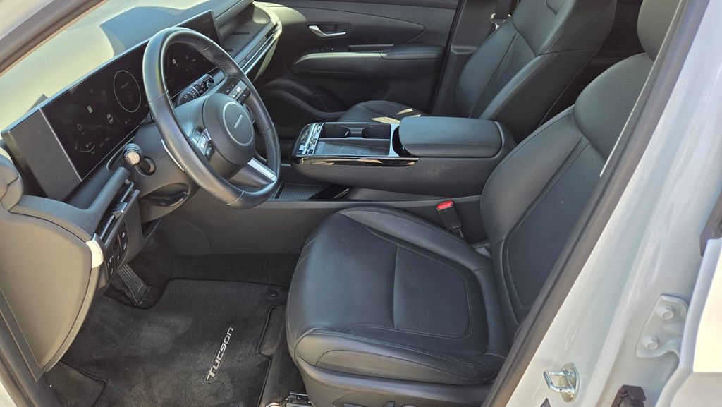 Used 2025 Hyundai Tucson SEL AWD/4WD image 13