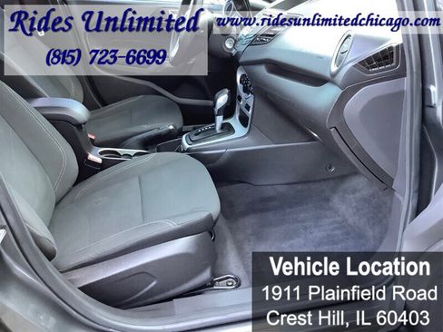 Used 2016 Ford Fiesta SE image 27