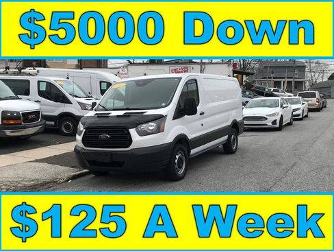 Used 2017 Ford Transit 250 130 Low Roof RWD image 1