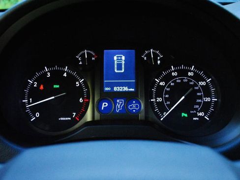 Used 2016 Lexus GX 460 Luxury w/ Preferred Accessory Package image 20