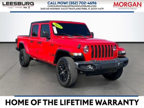 Used 2023 Jeep Gladiator Sport AWD/4WD image 1