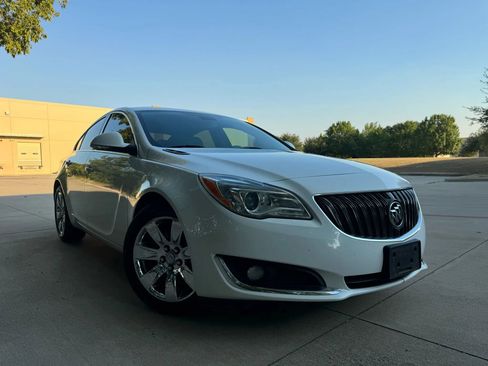 Used 2016 Buick Regal image 5