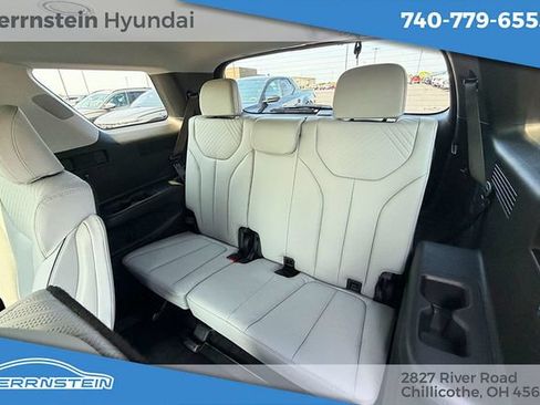 Used 2024 Hyundai Palisade SEL w/ Premium Package AWD/4WD image 10