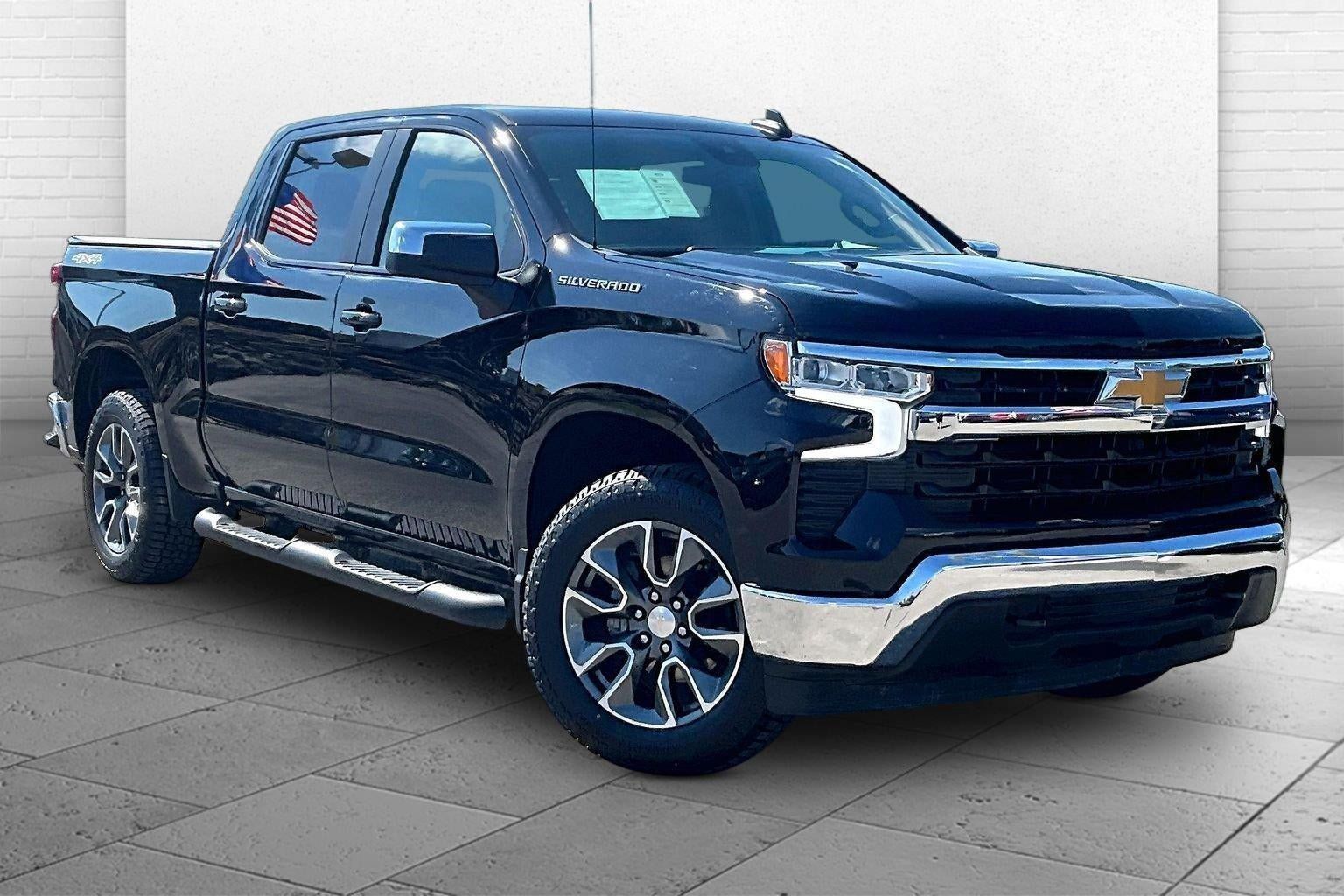 Used 2024 Chevrolet Silverado 1500 LT AWD/4WD image 1