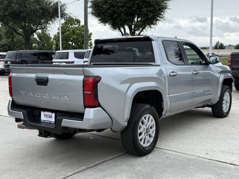 Used 2024 Toyota Tacoma SR5 RWD image 5
