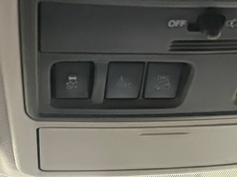 Used 2019 Toyota 4Runner SR5 AWD/4WD image 19