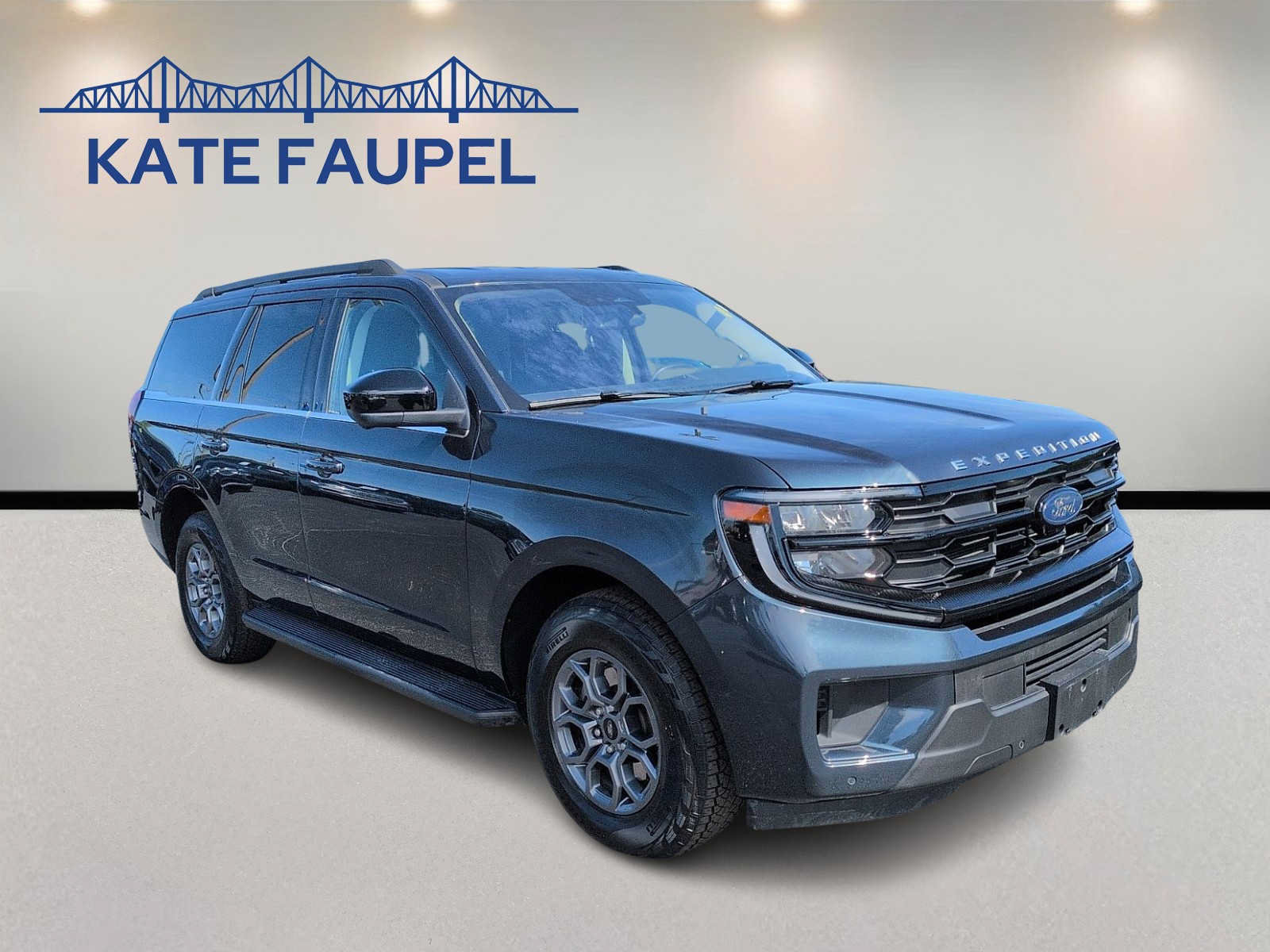 Certified 2025 Ford Expedition Active AWD/4WD image 1