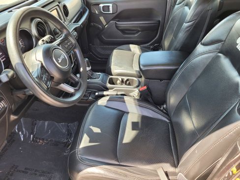 Used 2021 Jeep Wrangler Unlimited Sport image 13