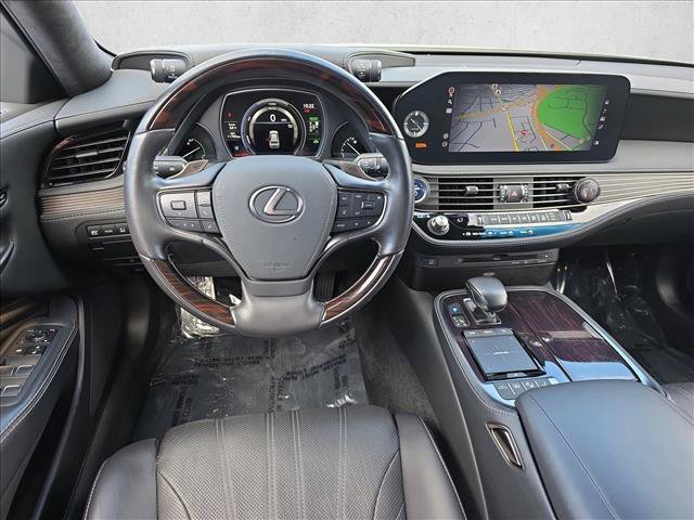 Used 2021 Lexus LS 500h AWD image 16
