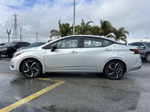 Certified 2025 Nissan Versa SR w/ Trunk Package image 3