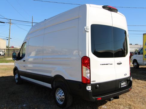 New 2026 Ford Transit 250 148 High Roof image 23