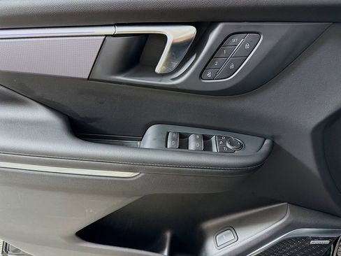 Used 2025 Buick Enclave Sport Touring w/ Power Package image 18