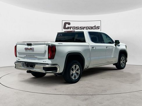Used 2025 GMC Sierra 1500 SLT AWD/4WD image 5