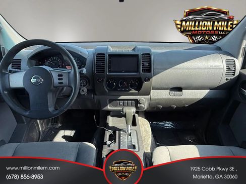 Used 2010 Nissan Xterra X RWD image 3