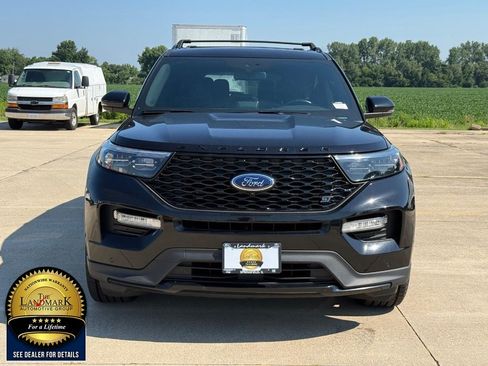 Used 2020 Ford Explorer ST w/ ST Street Pack AWD/4WD image 2