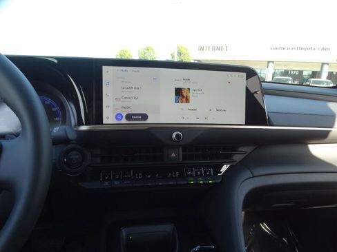 New 2026 Toyota Crown Signia Limited image 18