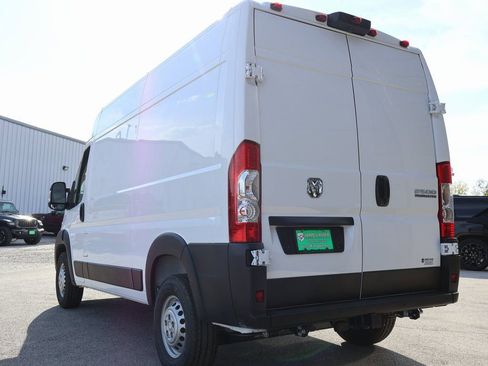 New 2026 RAM ProMaster 2500 w/ Premium Convenience Group FWD image 3