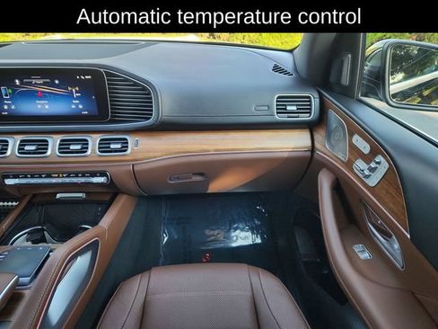 Used 2025 Mercedes-Benz GLS 450 4MATIC image 22