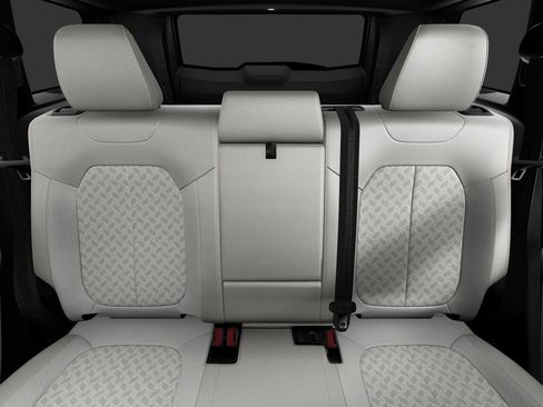 New 2026 Jeep Cherokee Overland image 3