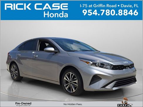 Used 2024 Kia Forte LXS image 1