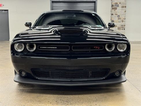 Used 2021 Dodge Challenger R/T RWD image 2