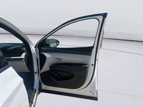 New 2026 Hyundai Tucson Limited FWD image 10