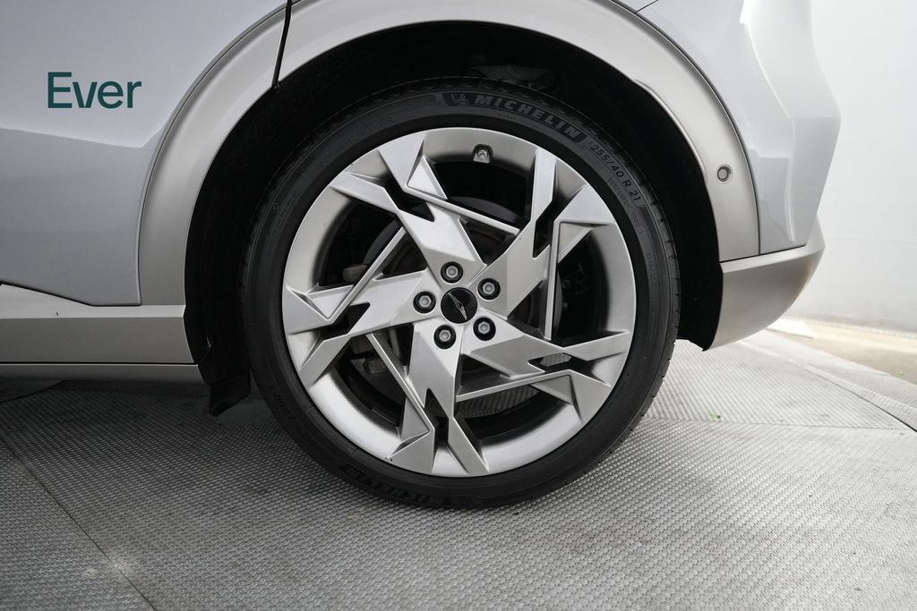 Used 2023 Genesis GV60 Performance AWD/4WD image 9