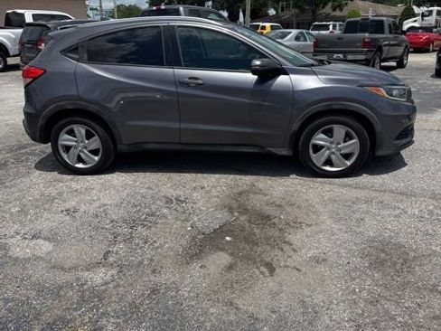 Used 2019 Honda HR-V EX image 4