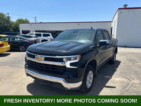 Used 2025 Chevrolet Silverado 1500 LT RWD image 7