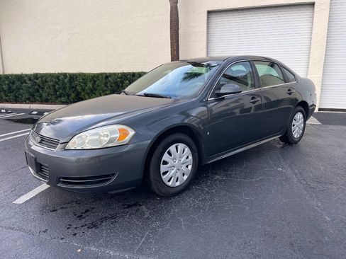 Used 2010 Chevrolet Impala LS image 3
