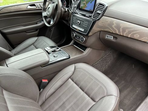 Used 2019 Mercedes-Benz GLS 450 4MATIC image 6
