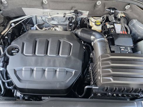 Used 2025 Volkswagen Atlas Cross Sport SEL Premium R-Line image 23