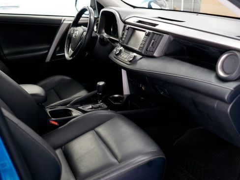 Used 2018 Toyota RAV4 Limited image 24