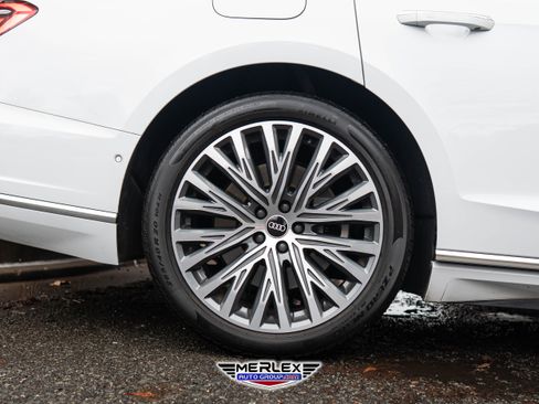 Used 2021 Audi A8 L 3.0T w/ Executive Plus Package image 11
