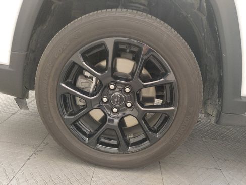 Used 2025 Jeep Compass Latitude w/ Altitude Special Edition AWD/4WD image 31