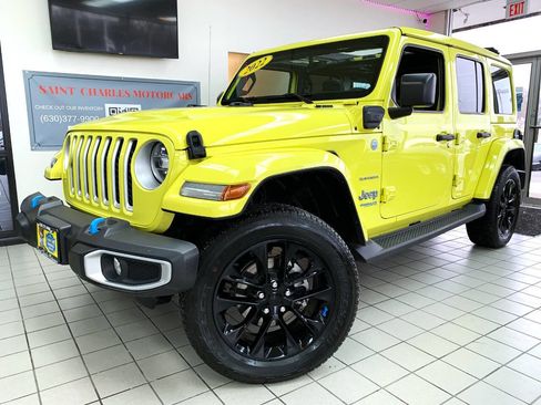 Used 2022 Jeep Wrangler Unlimited Sahara w/ Cold Weather Group image 1