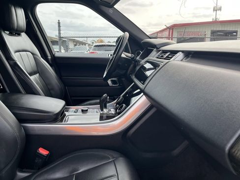 Used 2019 Land Rover Range Rover Sport HSE image 36