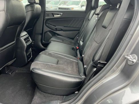 Used 2023 Ford Edge ST image 22