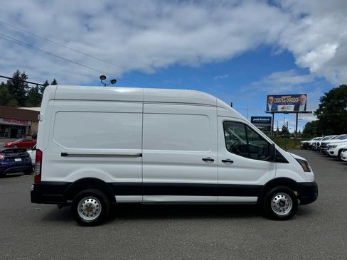 Used 2022 Ford Transit 250 148 High Roof AWD w/ Load Area Protection Package image 8