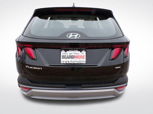 Certified 2025 Hyundai Tucson SE AWD/4WD image 3