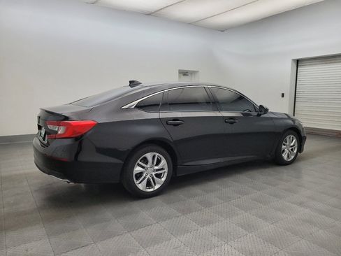 Used 2018 Honda Accord LX image 10