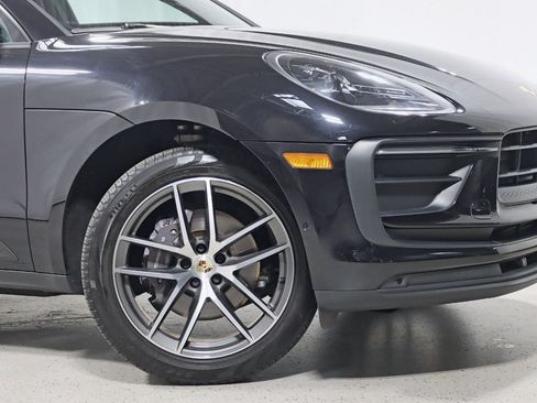 Used 2023 Porsche Macan w/ Premium Package Plus AWD/4WD image 5