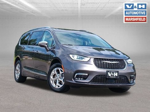 Used 2021 Chrysler Pacifica Limited w/ Premium & Safety Sphere Group AWD/4WD image 1