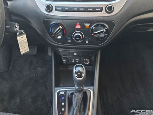 Used 2019 Hyundai Accent SE FWD image 16