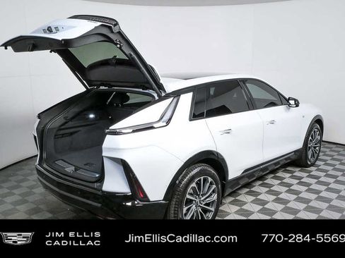 New 2026 Cadillac Lyriq Sport image 27