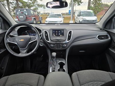 Certified 2022 Chevrolet Equinox LT image 12