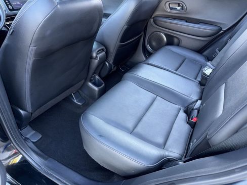 Used 2019 Honda HR-V Touring image 21