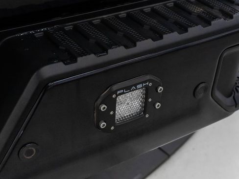 Used 2022 GMC Sierra 1500 AT4X image 8